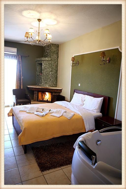 Voreas Hotel Káto Loutrákion Kamer foto